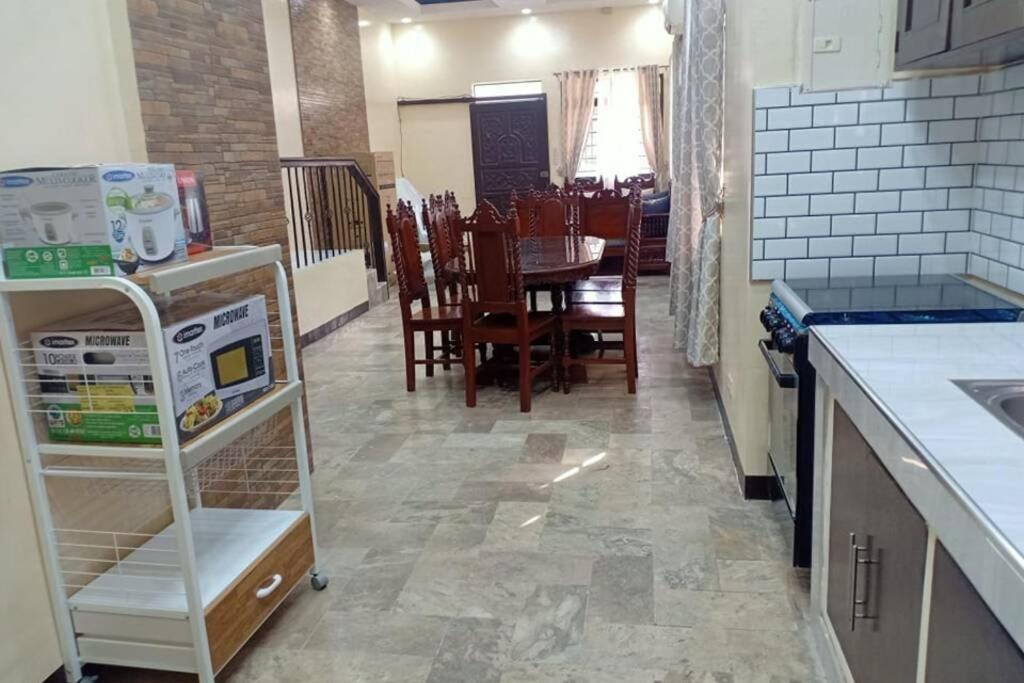 Casa Cecilia-Entire House Located Near 100 Islands Villa Alaminos Luaran gambar